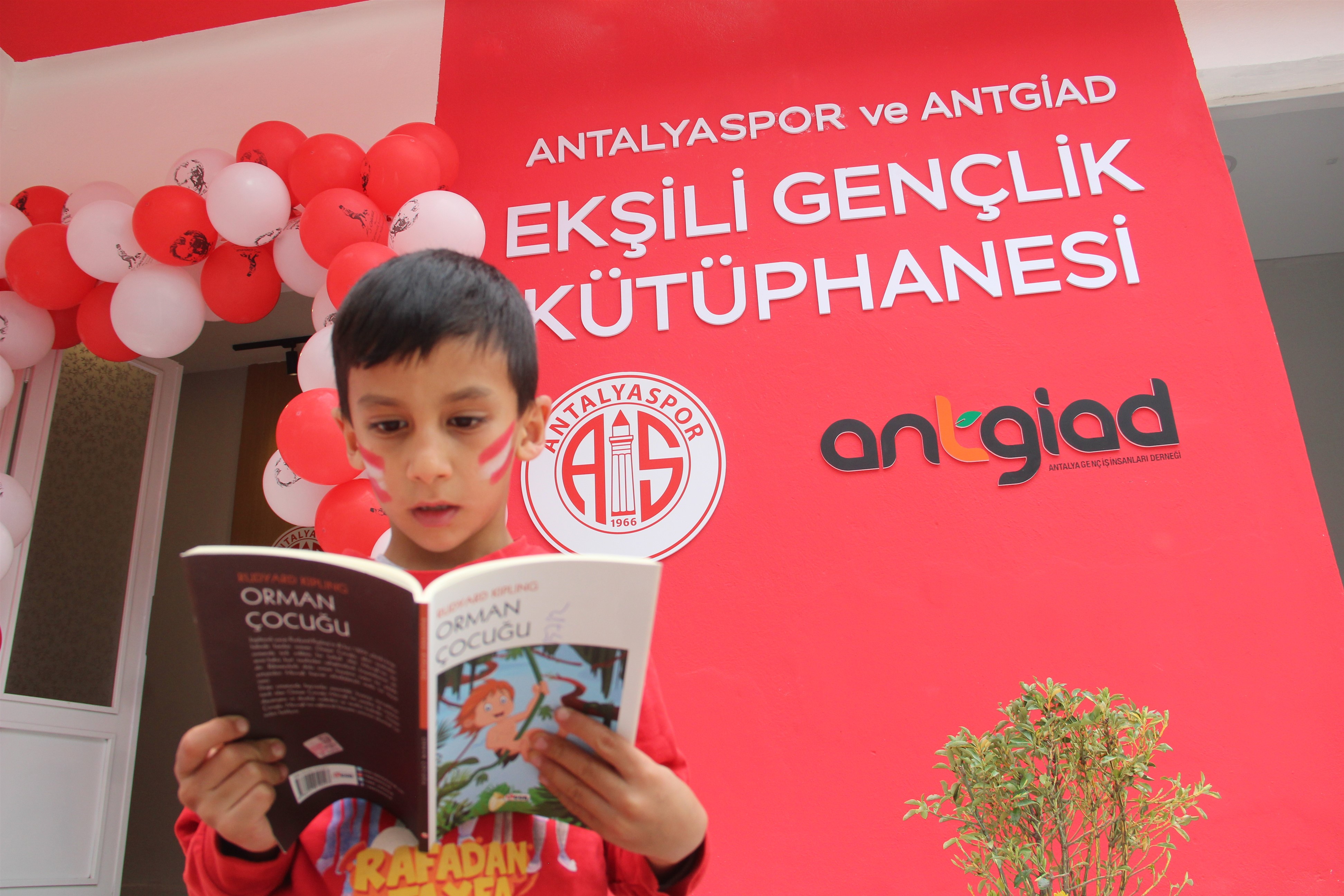 Antalyaspor Kütüphanesi